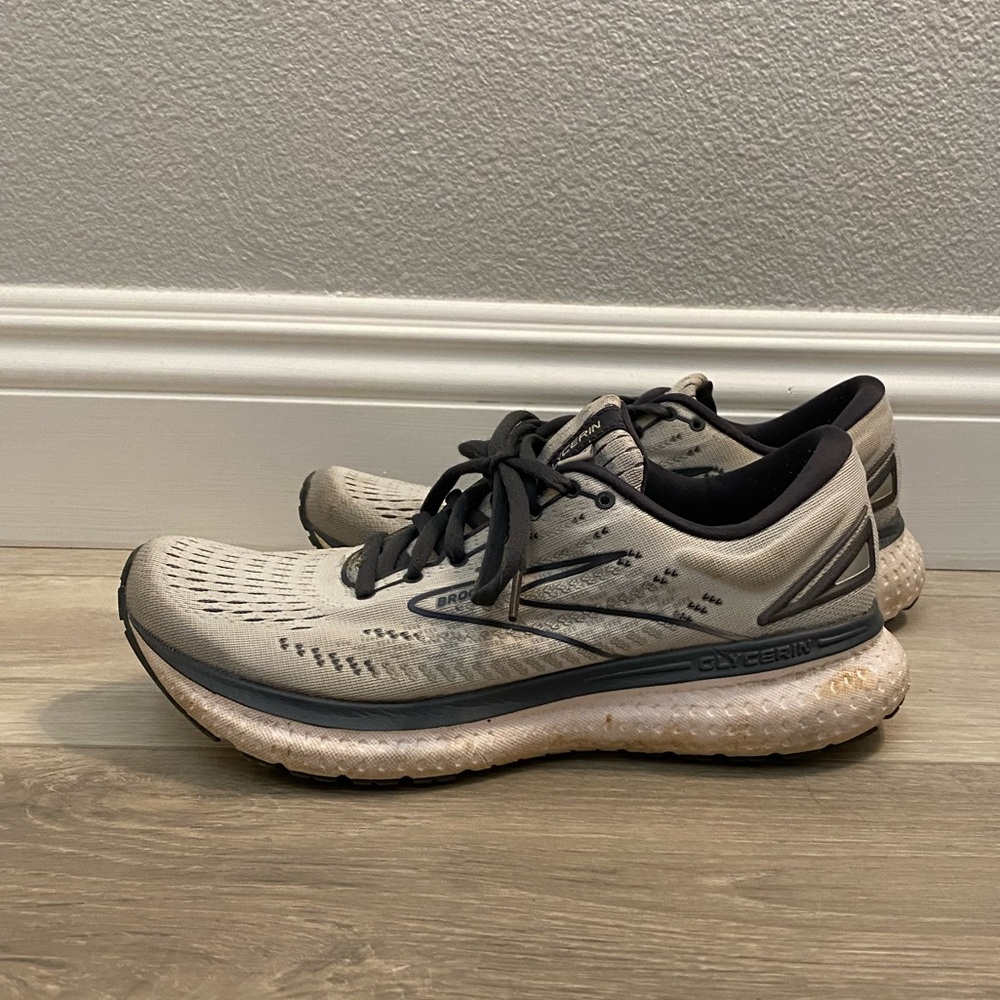 Women’s Brooks Glycerin 19